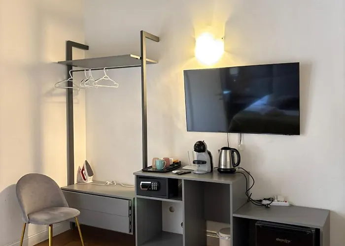 Ah Trevi 4* רומא