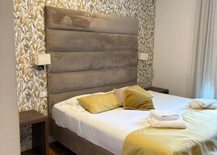 Ah Trevi בית הארחה רומא